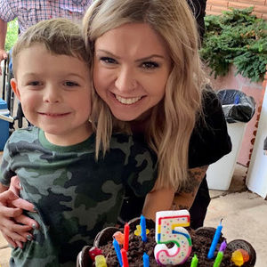 Meet your Posher, Amy